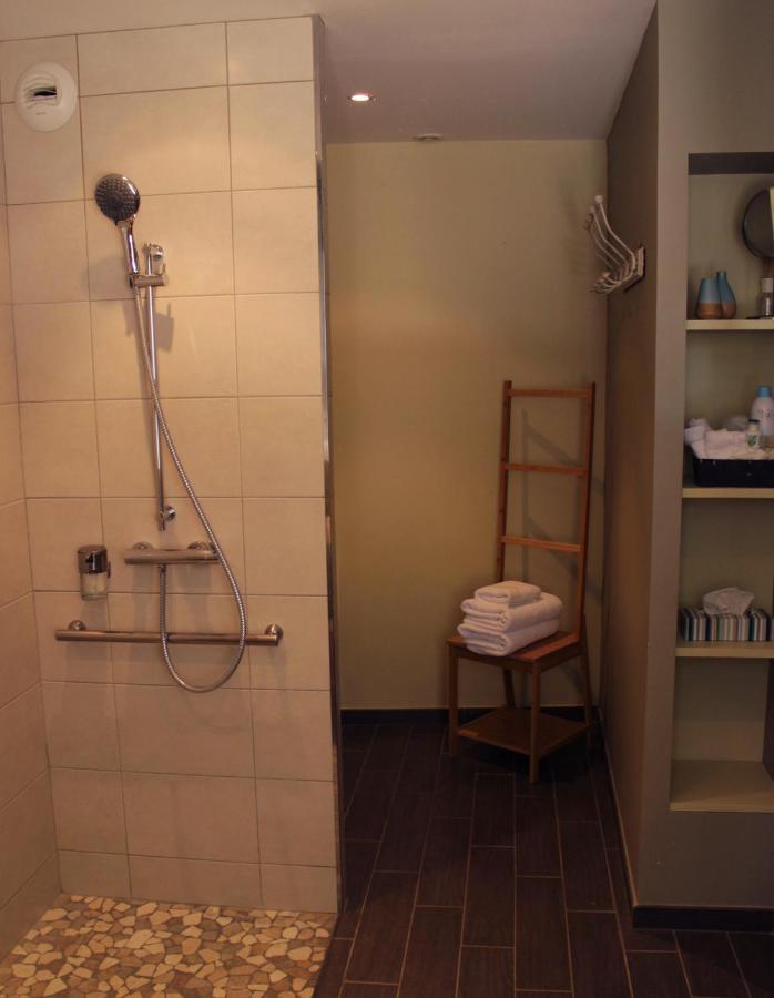 Chambre D'Hotes Les Rives De La Tronne Mer Exteriör bild