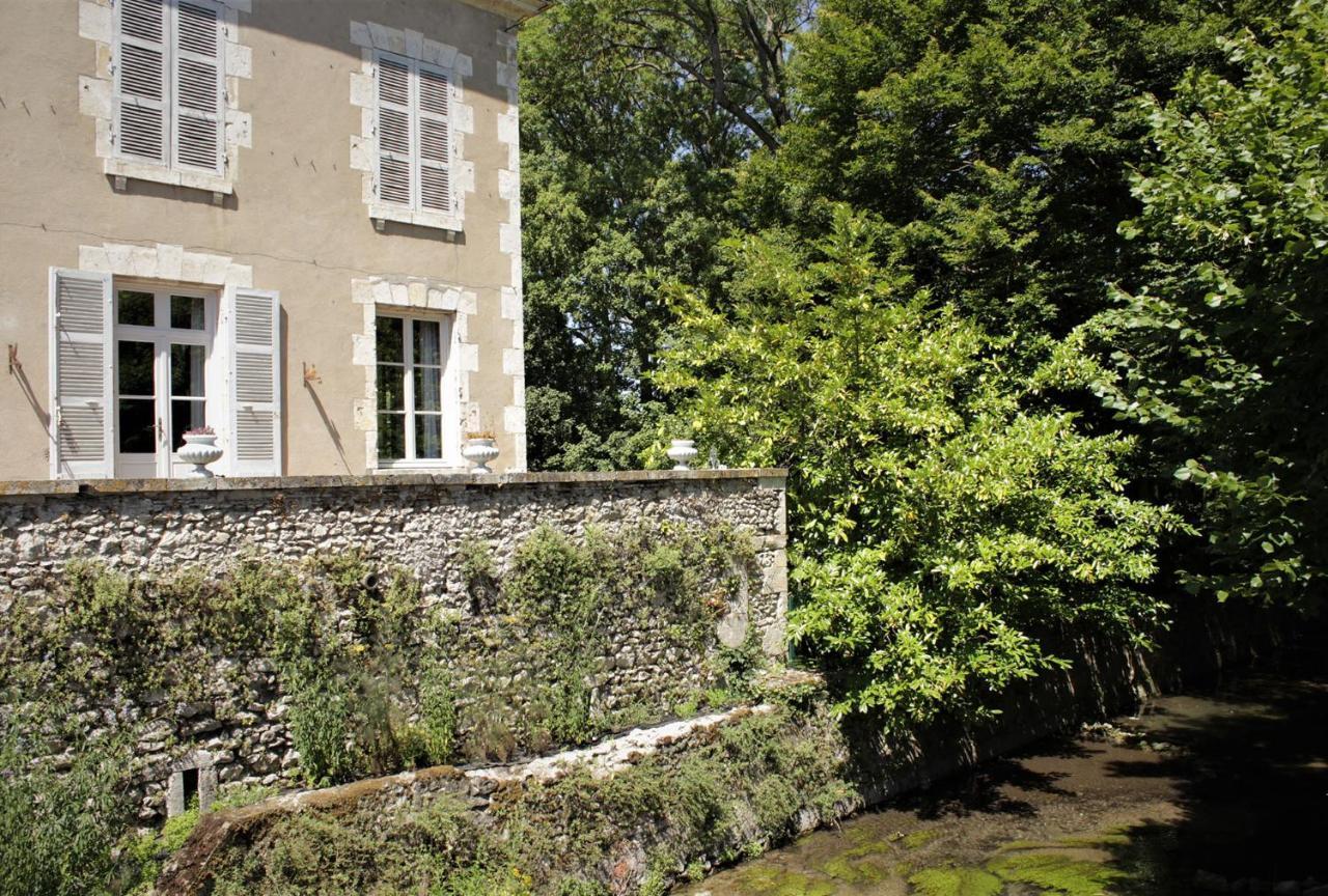 Chambre D'Hotes Les Rives De La Tronne Mer Exteriör bild