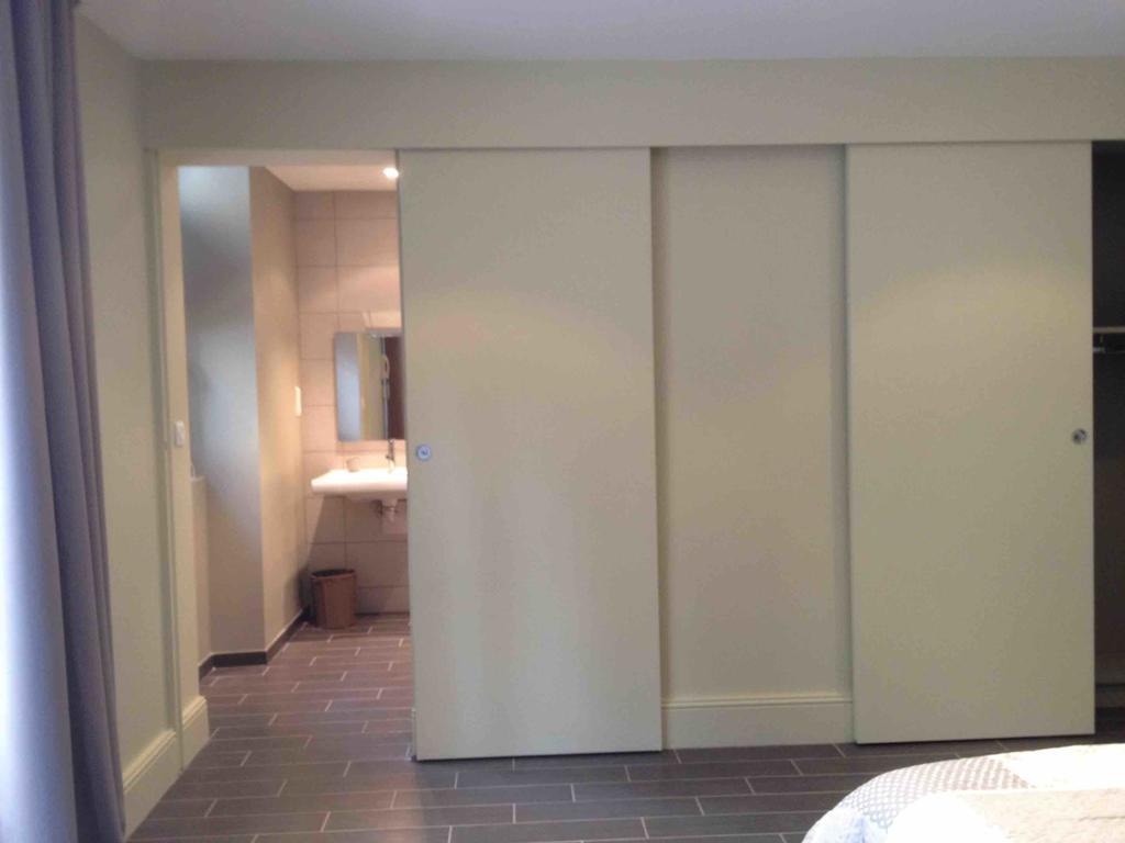 Chambre D'Hotes Les Rives De La Tronne Mer Rum bild