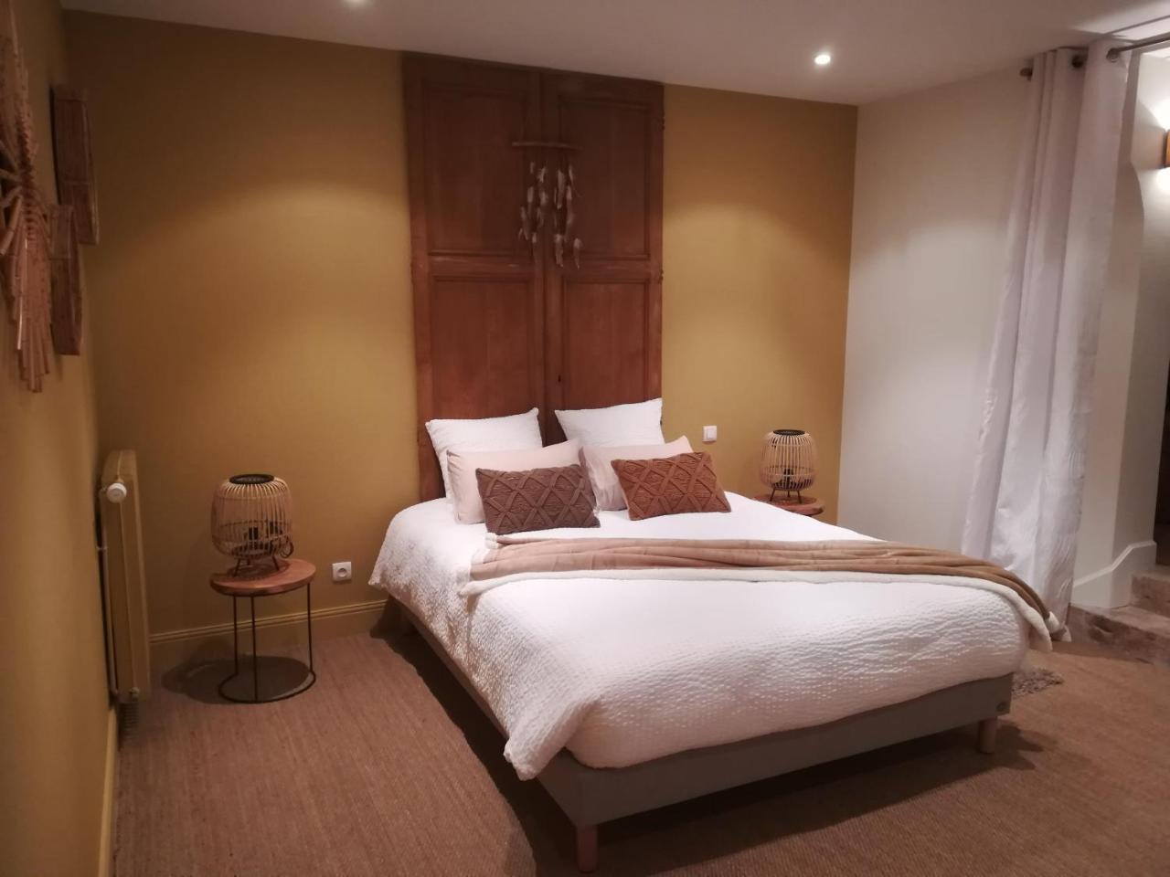 Chambre D'Hotes Les Rives De La Tronne Mer Exteriör bild