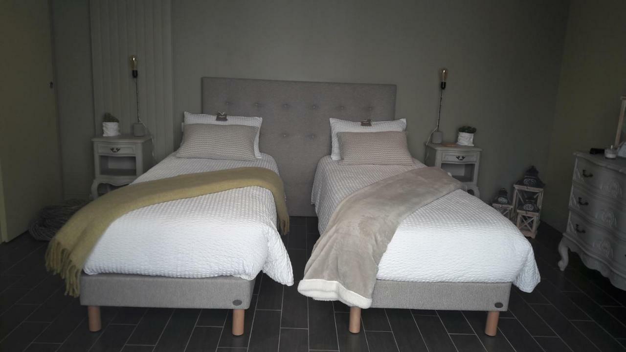 Chambre D'Hotes Les Rives De La Tronne Mer Exteriör bild